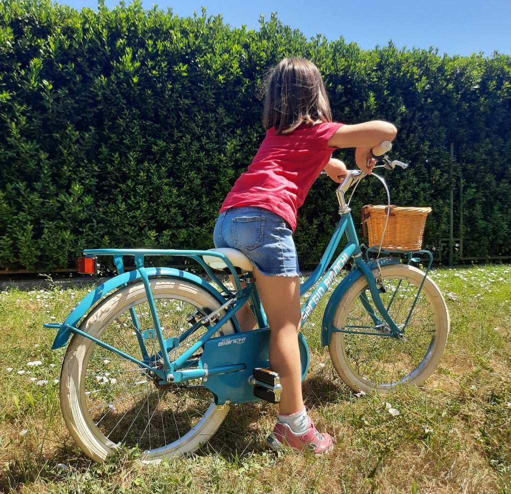 Insegnare ai bambini ad andare in bicicletta 