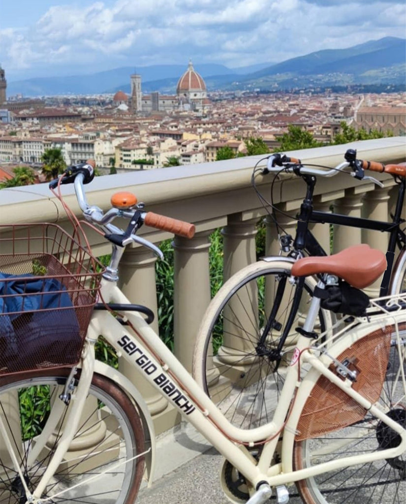 Scopri Firenze in bici con i migliori percorsi per gli amanti delle due ruote.