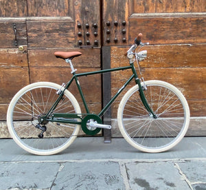 Bici vintage con doppio faro 